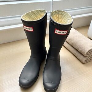 Hunter Black Ankle Boots